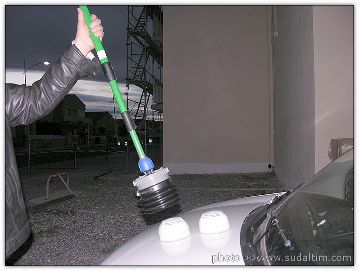 Iso-Scopic Perche t�lescopique pour l'isolation des d�tecteurs automatiques d'incendie lors de travaux susceptibles de provoquer de la poussi�re ou de la fum�e